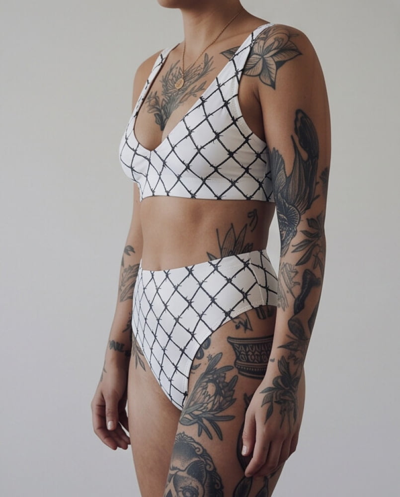 Full-Set ’Caged Daylight’ High-Waisted Barbed Wire Bikini