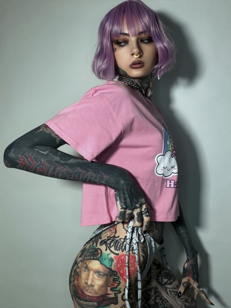Women’s Kawaii Hail Satan Cropped T-Shirt - Death