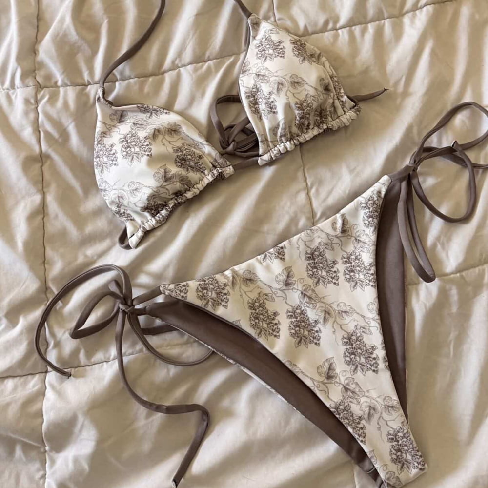 Full-Set ’Venetian Gravevine’ String Bikini - Goth Swimsuit