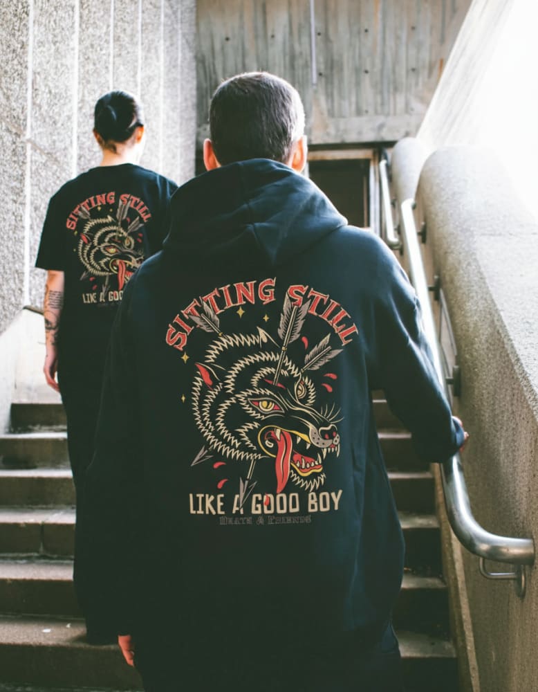 ’Sitting Still’ Wolf Traditional Tattoo T-shirt - Tattoo